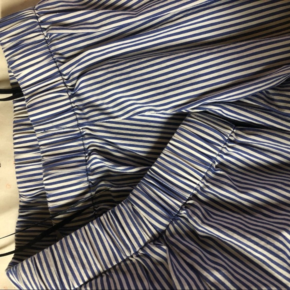 Philosophy Stripes Off Shoulder Loose Top - Picture 2 of 4